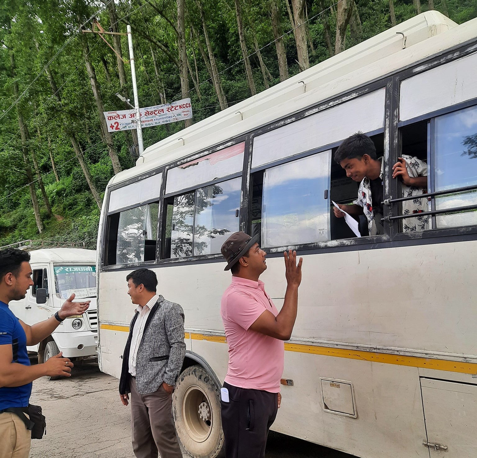 मत्स्यनारायण दर्शन गर्न आउँदा सार्वजनिक यातायातले बढी भाडा लिएमा १०० मा फोन गर्नुहोस् !