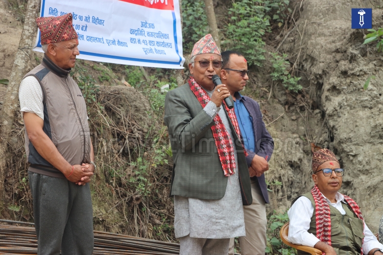 मातातिर्थमा ट्यांकरमा बेचिने पानीको मुहानमाथिको अधिकार बारेमा सरकारले बोल्नुपर्छ-सांसद् श्रेष्ठ