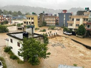 चन्द्रागिरि बासीको मोबाइलमा म्यासेज ‘बलम्बुस्थित बल्खु खोलामा जल सतह बढेकोले सतर्क रहनु’