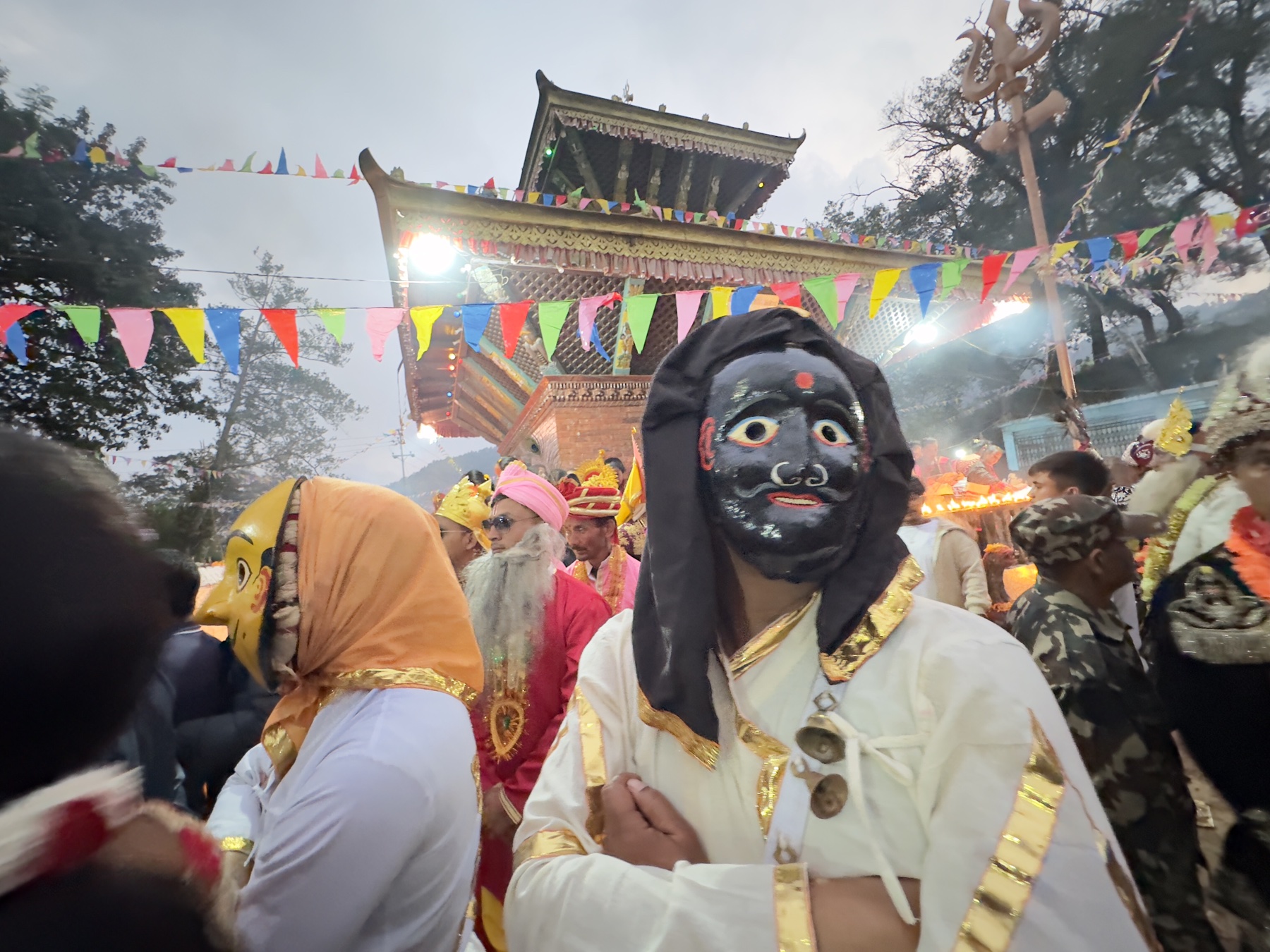 थाहा नगरमा चम्पाकेश्वर महादेव जात्राको राैनक (फोटो फिचर)